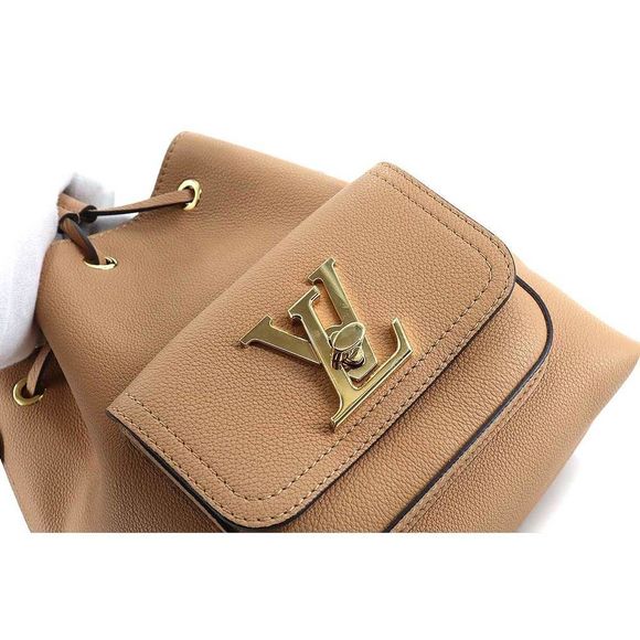 Louis Vuitton Lock Me Bucket Leather 2way Shoulder Bag - Picture 9 of 10